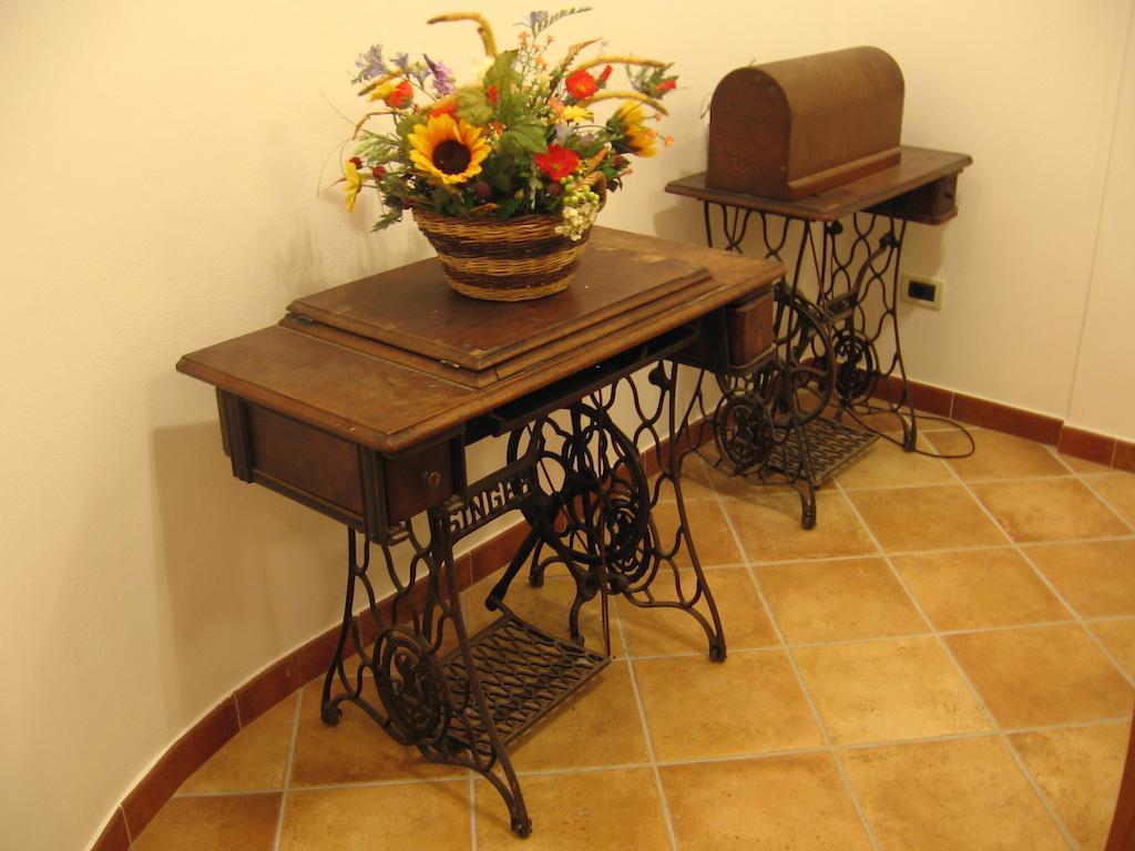 Guest House Caterina Porec Bagian luar foto